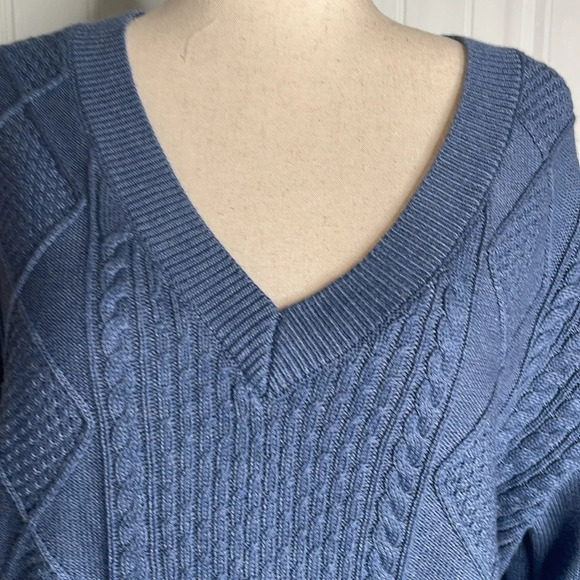 TOMMY JEANS
Women's V-Neck Cable-Knit Sweater Sz XL - Picture 3 of 10